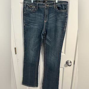 Bootcut a.n.a jeans